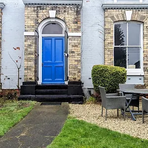 Spacious Home, By Headingley Stadium, Lgi, Arena, And The Of Holiday home Leeds (West Yorkshire)