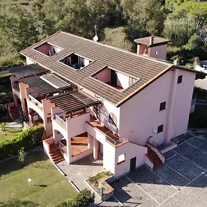 complesso-la-foce.it-tuscanyhotel.com/